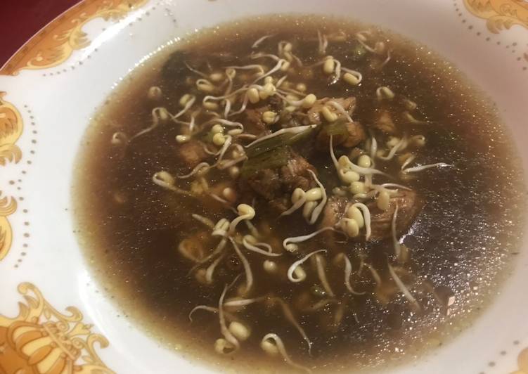 Cara termudah untuk Musim Semi LezatRawon Ayam instan😬