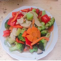 Stir fried vegetable in season (vegan food) A picture of Stir fried vegetable in season (vegan food).