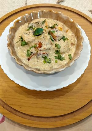 A picture of Paneer yakhni.