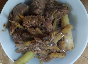 Gambar Daging Masak Lada Hitam, Halia dan Serai (Masakan Ibu Pantang)