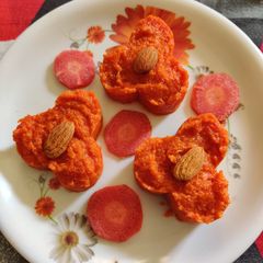 A picture of Carrot burfi.