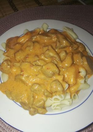 Tejfölös gombás paprikás disznó húsival ❤ recept fotója