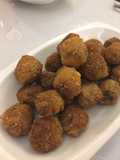 เนื้อปั้นคลุกเกร็ดขนมปัง