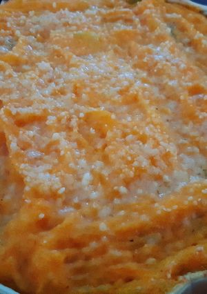 Una foto de Pastel de carne especial💫💫
