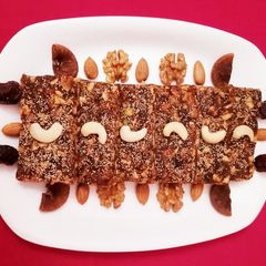 A picture of Sugarfree Dates And Nuts Bars.