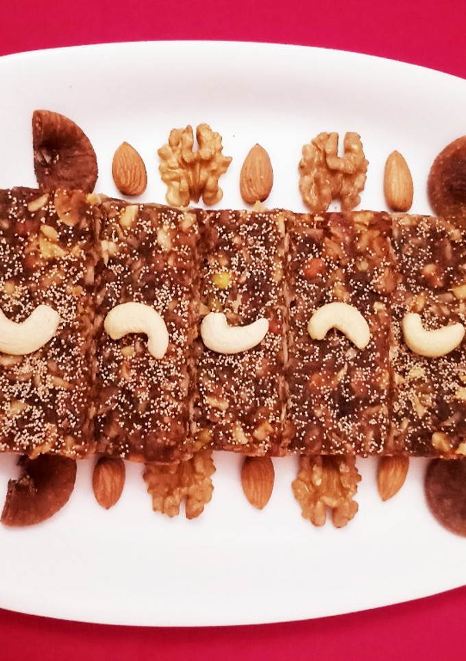 A picture of Sugarfree Dates And Nuts Bars.