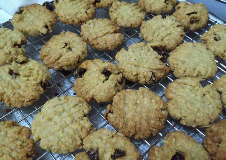 Cara Membuat Oatmeal raisin cookies, Lezat