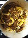 Lengua de res encebollada