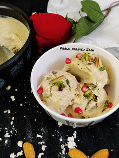 ओट्स आईसक्रीम (oats ice-cream recipe in Hindi) रेसिपी मुख्य फोटो