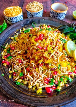 A picture of Indori Poha.