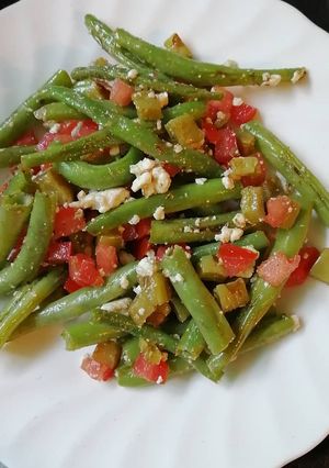 Una foto de Ensalada de nopales y ejotes