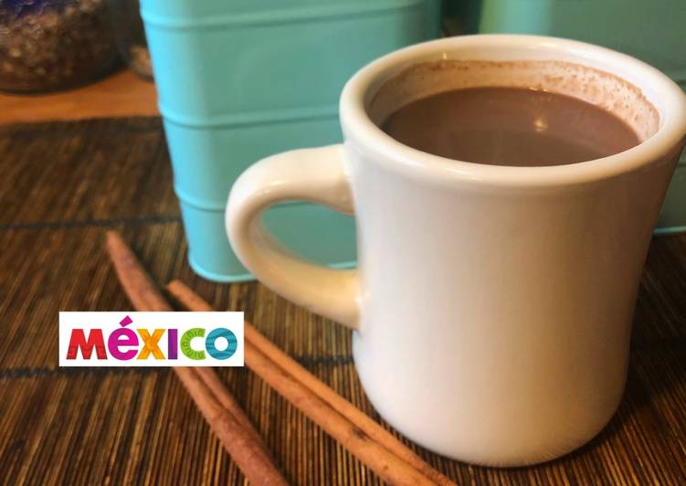 Champurrado atole de chocolate mexicano