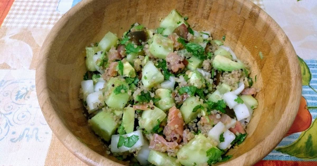 Quinoa con salmón ahumado y pico de gallo Receta de Jesús Ruiz Cookpad