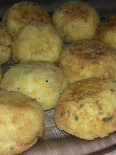 Una foto de Croquetas🍴