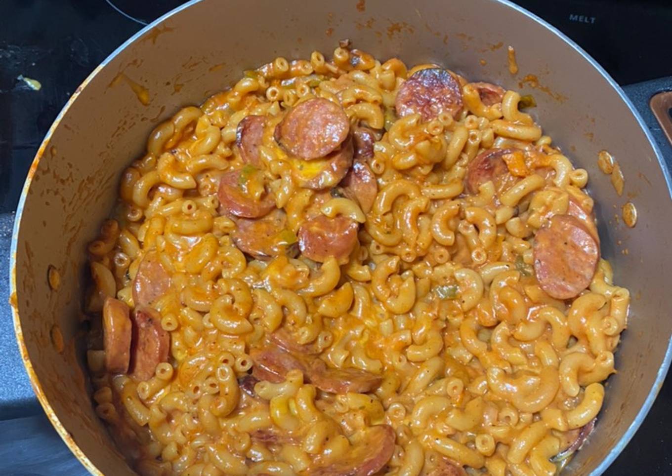 Ez cheezy sausage pasta