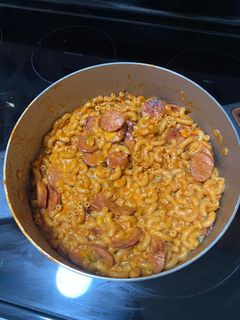 A picture of Ez cheezy sausage pasta.