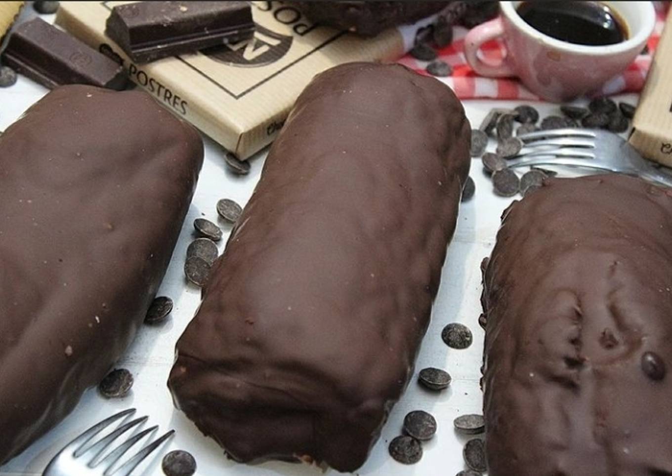 Cañas Tradicionales de Crema y Chocolate