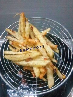 फ्रेंच फ्राईस (french fries recipe in marathi) रेसिपी चे मुख्य फोटो 