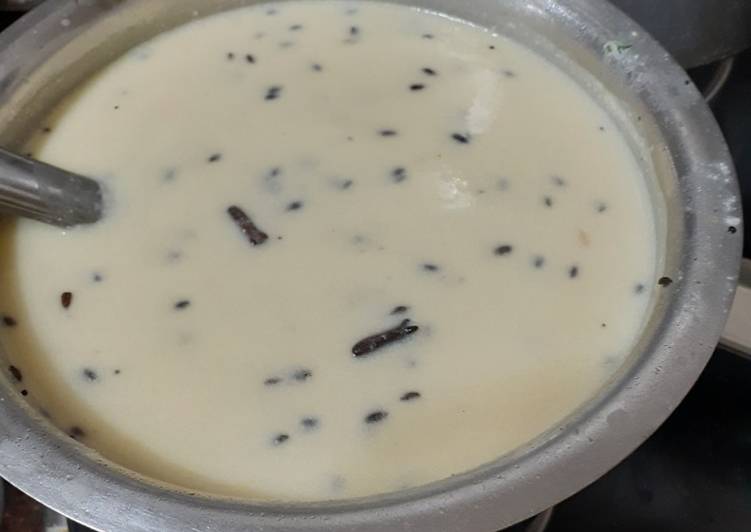 Gujarati kadhi