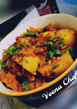 कुकर में बनी गोभी आलू की सब्जी(cooker se bni gobhi aloo ki sabzi recipe in hindi) रेसिपी मुख्य फोटो