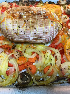 Una foto de Rulo de pavo 🦃con verduras 🥕🌶🥒