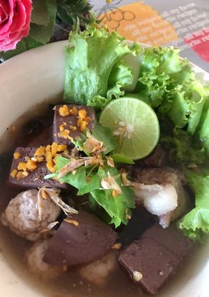 รูปของ ต้มเลือดหมู