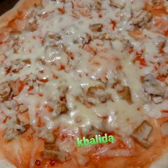 3 spices chicken mince pizza A picture of 3 spices chicken mince pizza.
