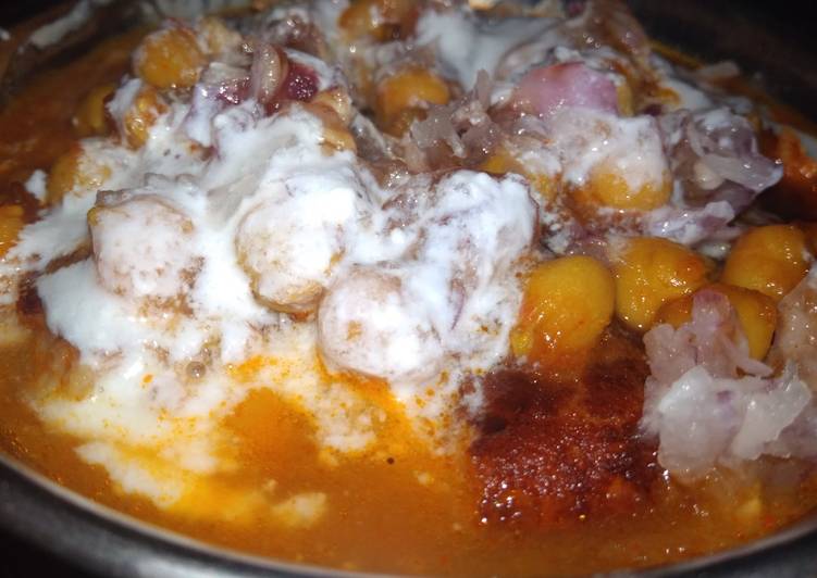 Recipe of Super Quick Homemade Aloo tikki chole