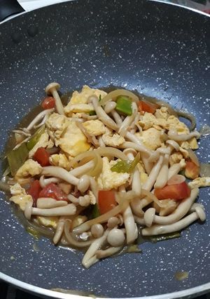 Foto resep Telur, Tomat, dan Shimeji