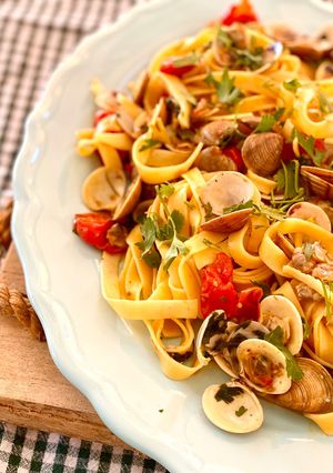 Una foto de Tagliatelle alle vongole