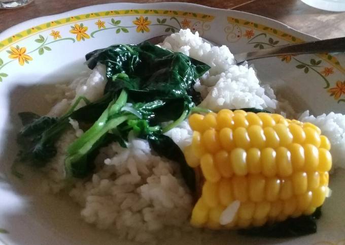 Resep Sayur Bening Bayam And Jagung Manis Oleh E R V I Mrs Cookpad