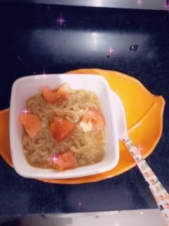 मसाला मैगी (masala maggi recipe in Hindi) रेसिपी मुख्य फोटो