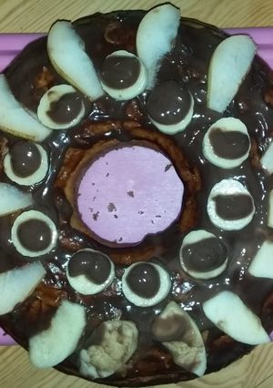 صورة لوصفة كعكة شكلاط والفواكه رائعة واقتصادية
