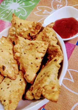 પાપડ સમોસા (Papad Samosa Recipe in Gujarati) રેસીપી મુખ્ય ફોટો
