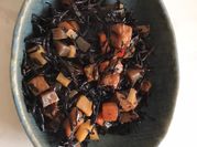 A picture of hijiki seaweed