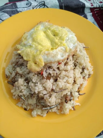 Langkah Gampang Membikin Resep Nasi goreng geprek teri ponti yang Bikin Ngiler Anti Ribet, Bisa Manjain Lidah