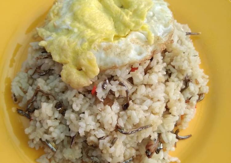 10Cara Membuat Nasi goreng geprek teri ponti yang Gurih