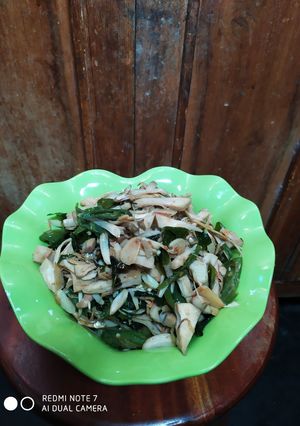 Foto resep Oseng Nangka Muda Daun Melinjo