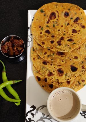 A picture of Coriander fanugreek Thepla.
