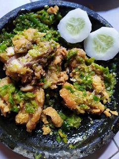 Foto resep Ayam geprek sambel ijo
