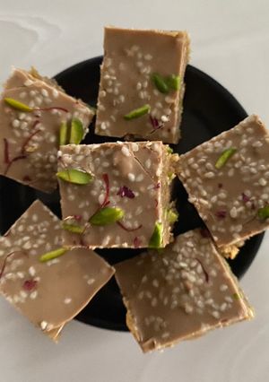 A picture of Sesame, almond and peanut butter squares.