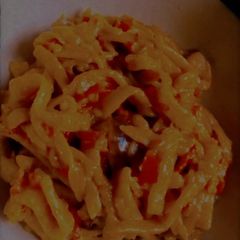 A picture of Semolina pasta (Jollof).
