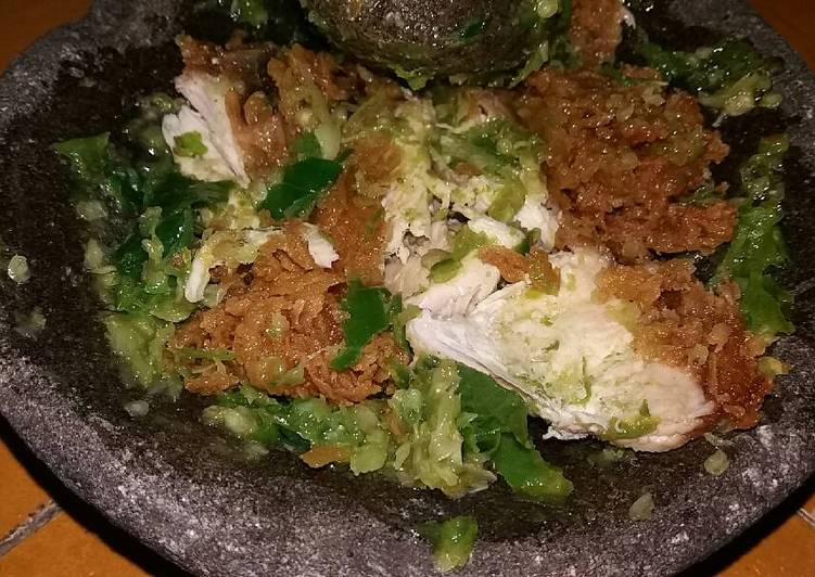 Easiest Way to Cook Perfect Chicken geprek sambel ijo