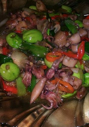 Foto resep Tumis Asin Cumi Pete