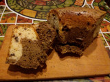 Budín marmolado de naranja con chips de chocolate
