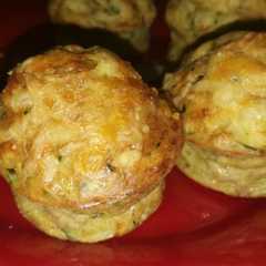 Una foto de Muffins vegetarianos de calabacín y zanahorias