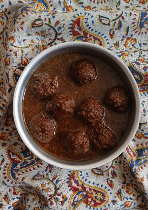 عکسی از دستور فسنجون با گوشت قلقلی