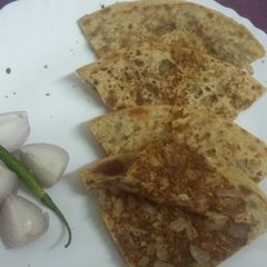 A picture of Chane ka stuffed paratha.