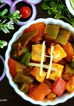 A picture of Kadhai Paneer.
