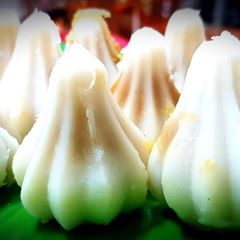 A picture of Chana Dal Modak.